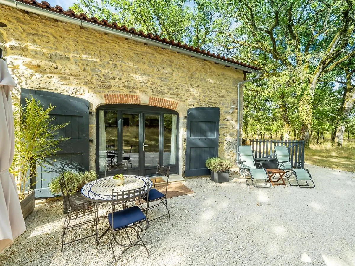 La Grange - A Peaceful Place In The Forest Concots
